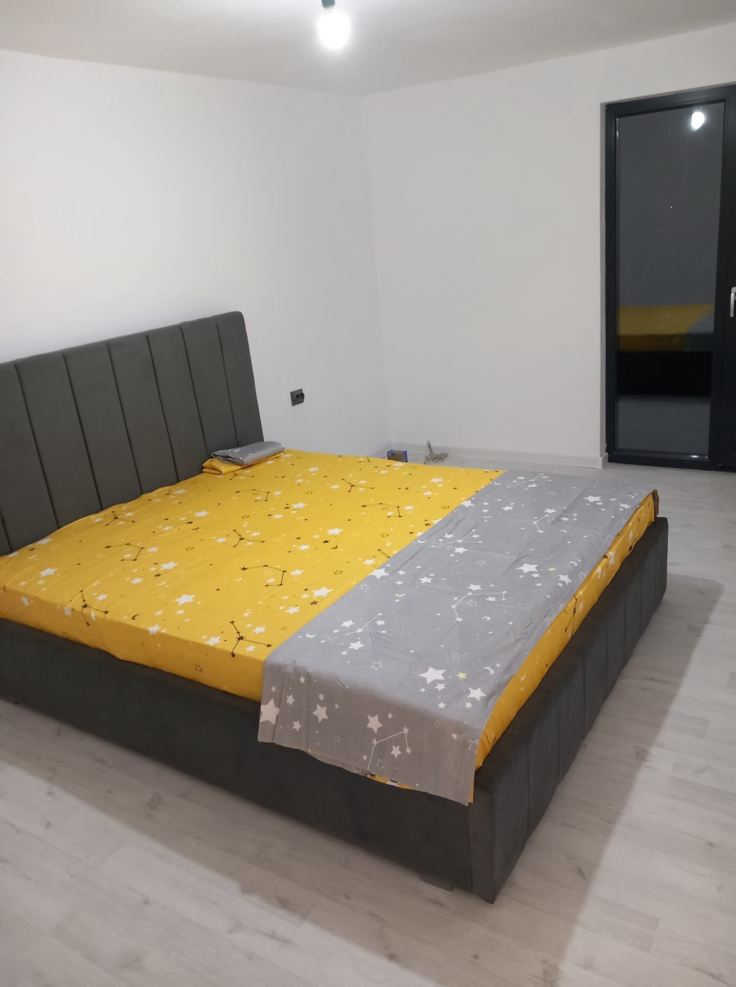 Click to view full screen Pat tapitat Prado 180x200 cm, Gri photo review